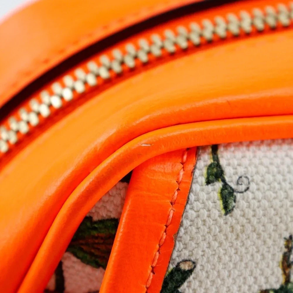GUCCI Authentic Orange Leather Shoulder Bag - Picture 6 of 13
